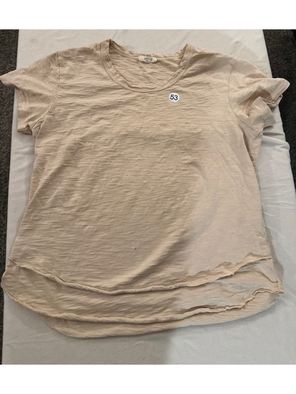 Leallo beige short sleeve T shirt size L